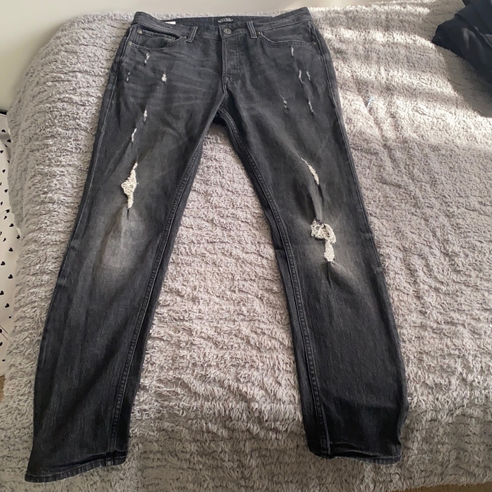 Black ripped jeans